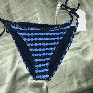 Crochet knitted binkni bottom